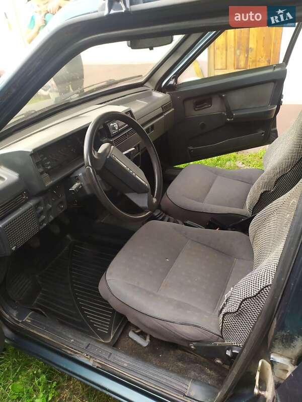 Седан ВАЗ / Lada 21099 2004 в Печенегах