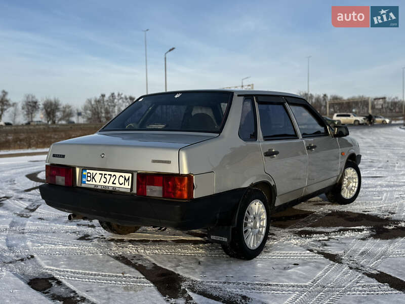 Седан ВАЗ / Lada 21099 2007 в Ровно фото 3 Седан ВАЗ / Lada 21099 2007 в Ровно