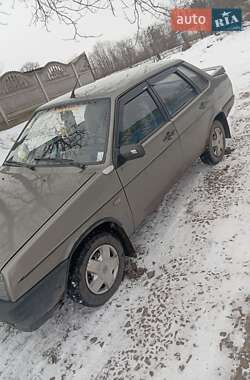 Седан ВАЗ 21099 2002 в Оратові