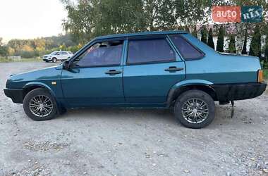 Седан ВАЗ 21099 2001 в Львове