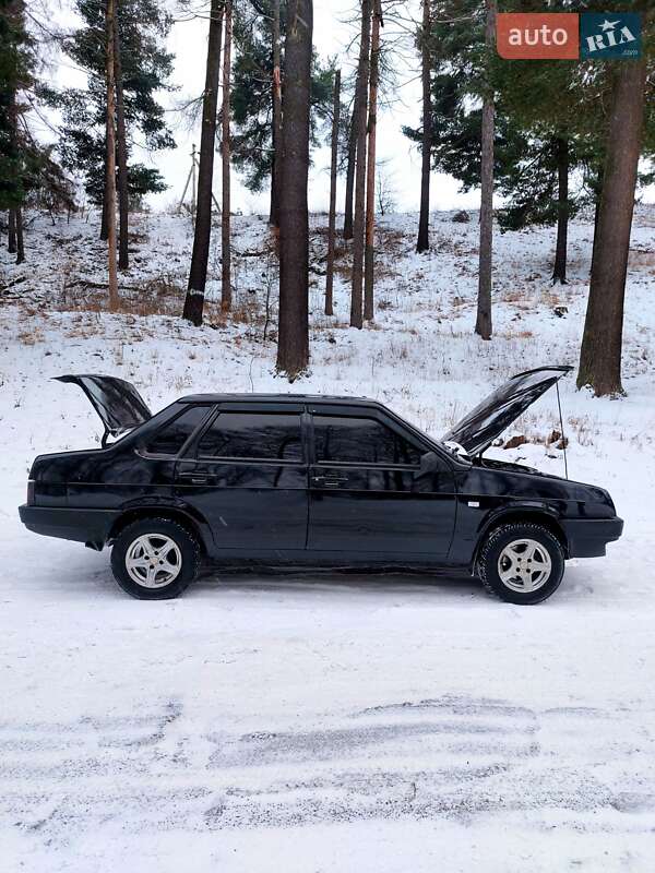 Седан ВАЗ / Lada 21099 2008 в Тростянце