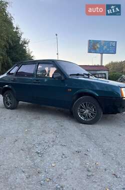 Седан ВАЗ / Lada 21099 2001 в Львові