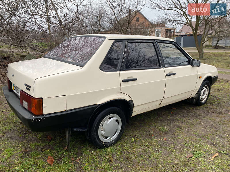 Седан ВАЗ / Lada 21099 1996 в Сумах