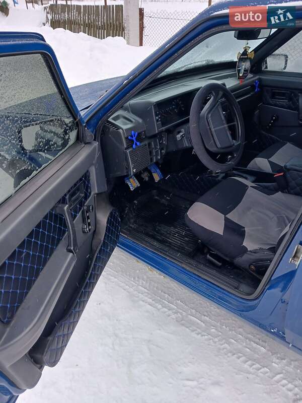 Седан ВАЗ / Lada 21099 2003 в Золочеве