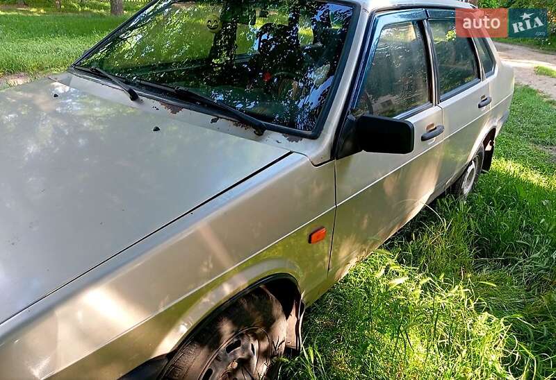 Седан ВАЗ / Lada 21099 1998 в Черкассах фото 12 Седан ВАЗ / Lada 21099 1998 в Черкассах