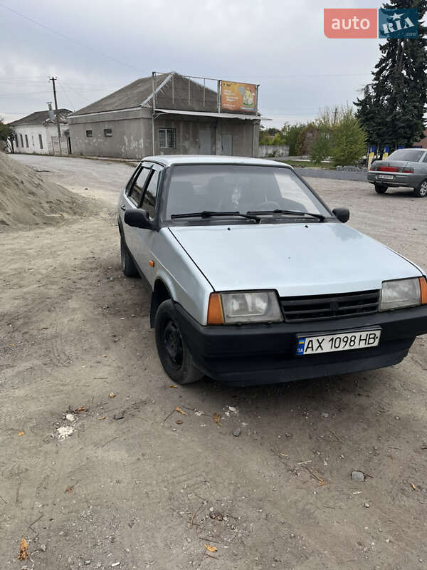 Седан ВАЗ / Lada 21099 1998 в Новомосковске