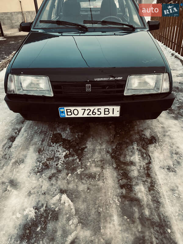 Седан ВАЗ / Lada 21099 2004 в Каменец-Подольском