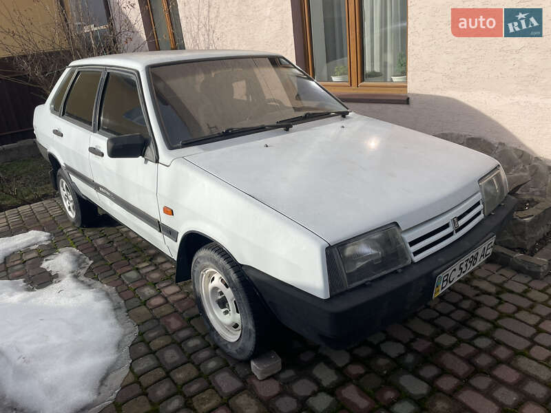 Седан ВАЗ / Lada 21099 2001 в Дрогобыче