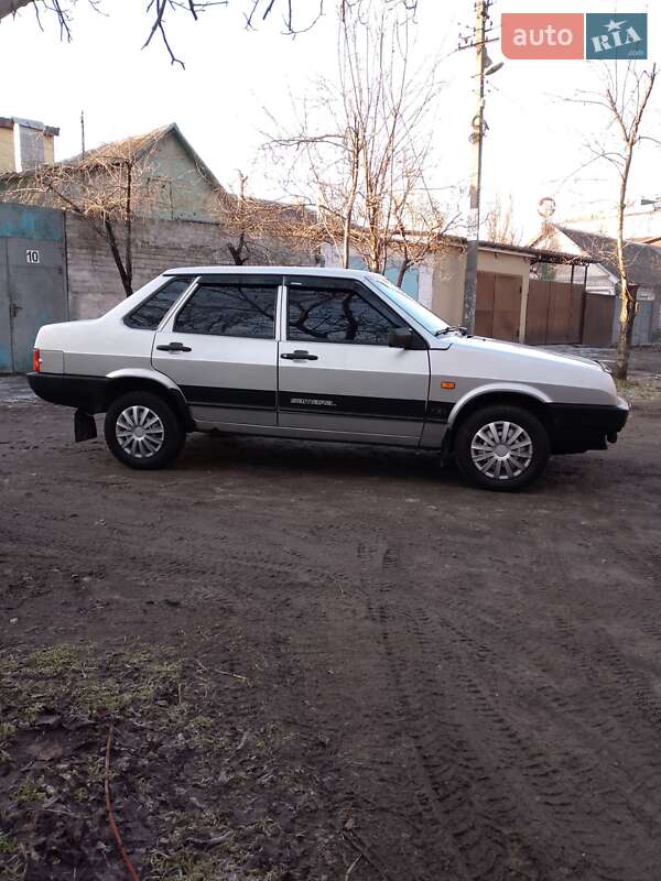 Седан ВАЗ / Lada 21099 2005 в Днепре фото 4 Седан ВАЗ / Lada 21099 2005 в Днепре