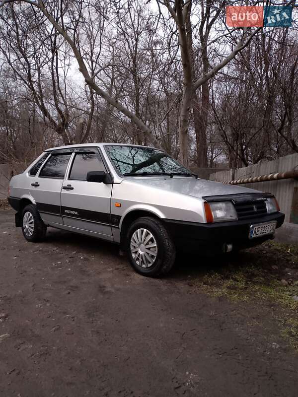Седан ВАЗ / Lada 21099 2005 в Днепре фото 3 Седан ВАЗ / Lada 21099 2005 в Днепре