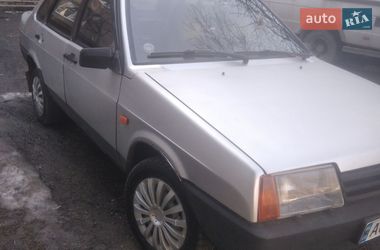 Седан ВАЗ 21099 2003 в Рахове