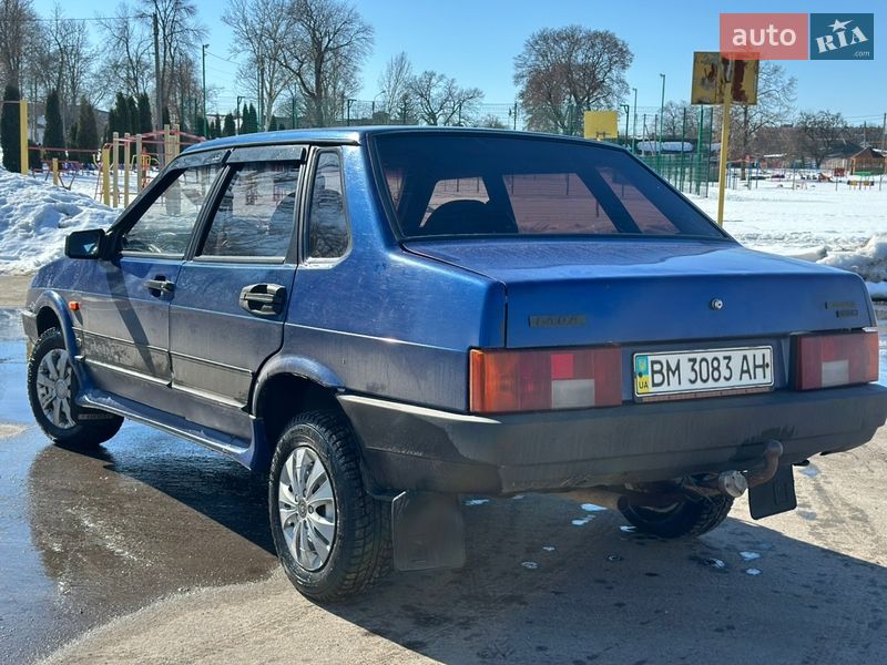 Седан ВАЗ / Lada 21099 2002 в Бурыни