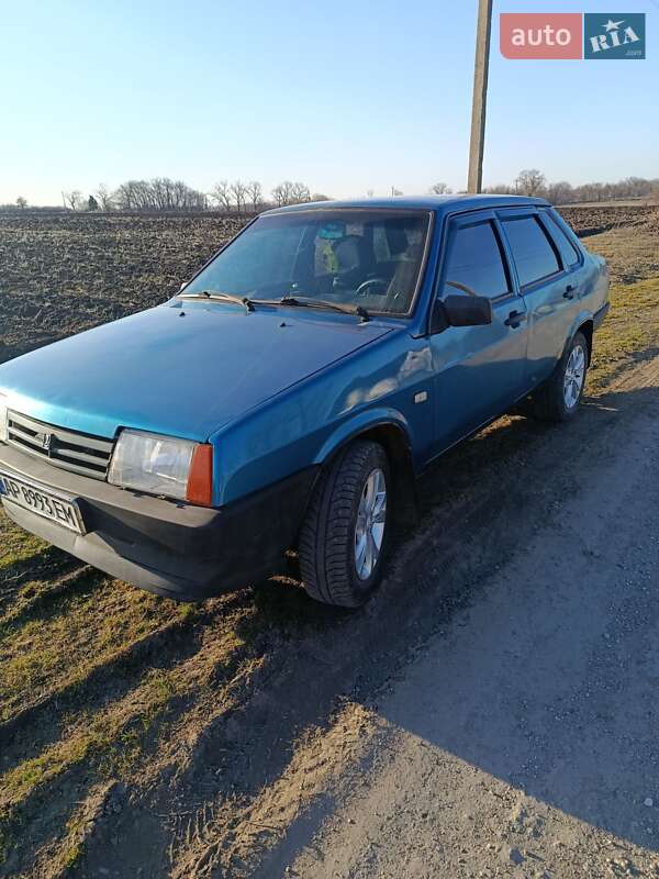 Седан ВАЗ / Lada 21099 2001 в Запорожье