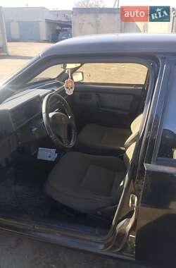 Седан ВАЗ 21099 2006 в Изюме