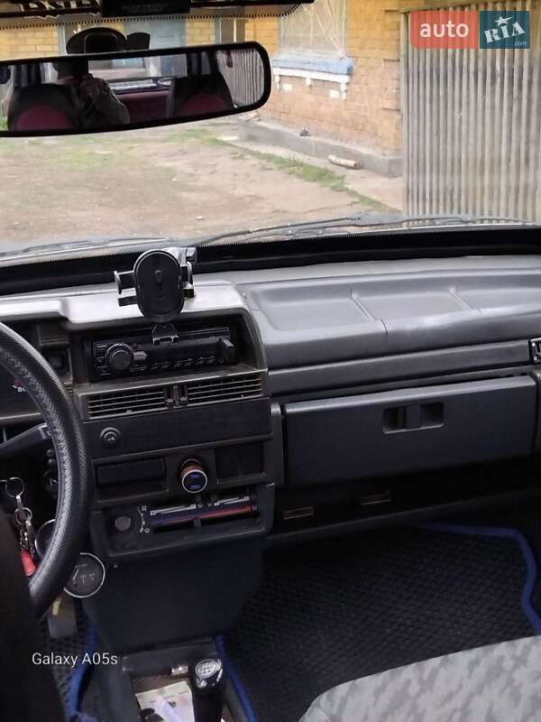 Седан ВАЗ / Lada 21099 1998 в Днепре