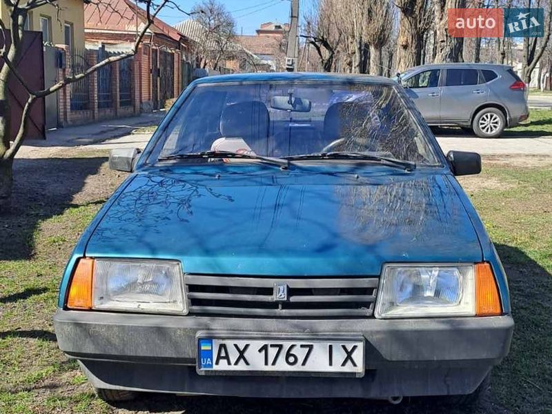 Седан ВАЗ / Lada 21099 1999 в Харькове