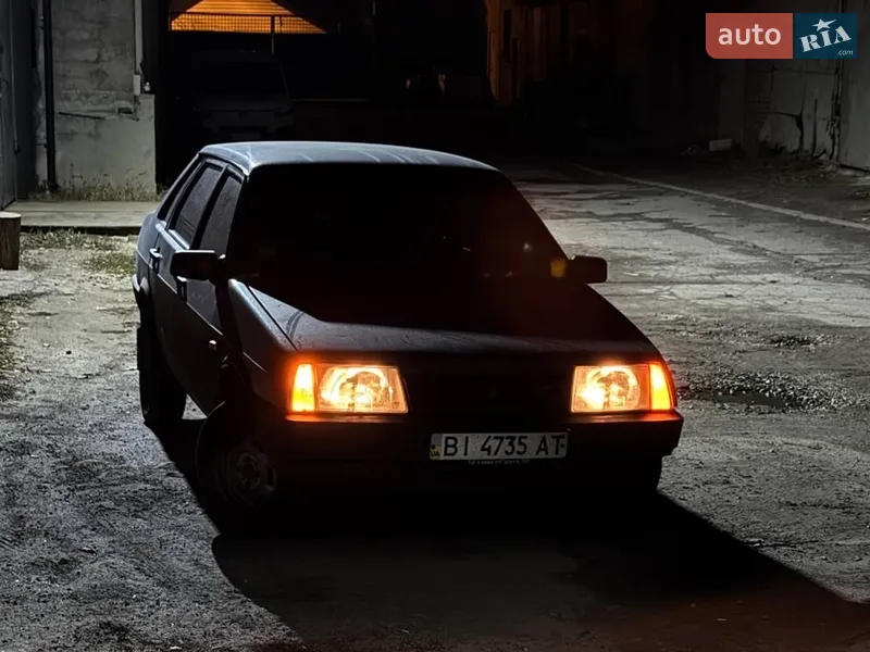 ВАЗ / Lada 21099