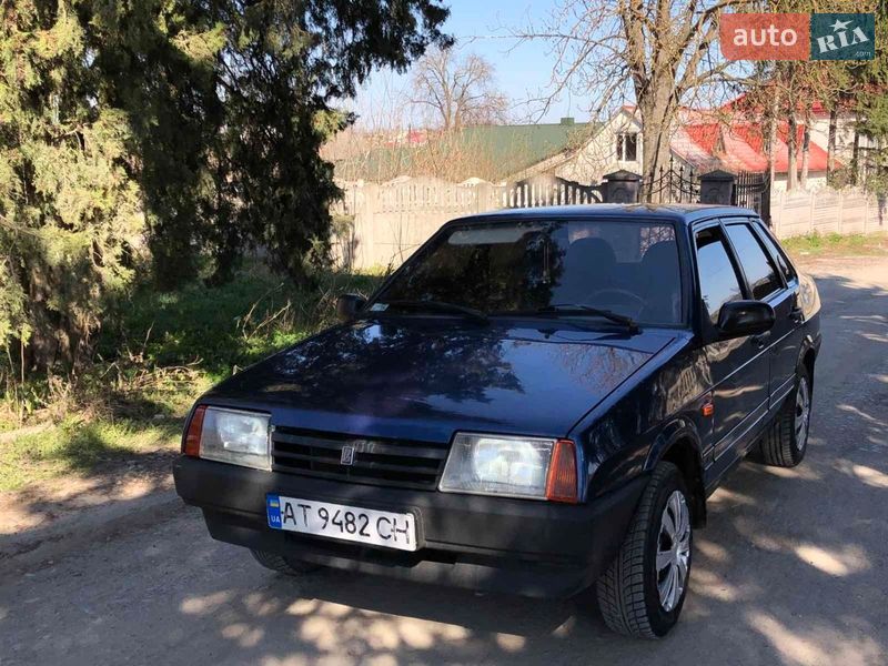 Седан ВАЗ / Lada 21099 2005 в Товсте