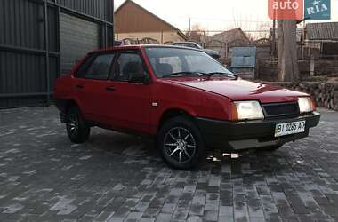 Седан ВАЗ / Lada 21099 1993 в Хороле