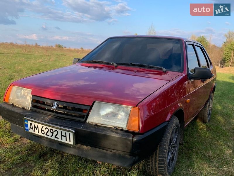 Седан ВАЗ / Lada 21099 2004 в Коростишеві