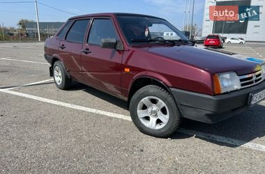 Седан ВАЗ 21099 2006 в Чернівцях