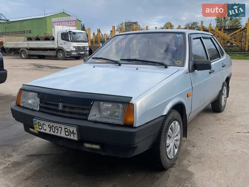 ВАЗ / Lada 21099