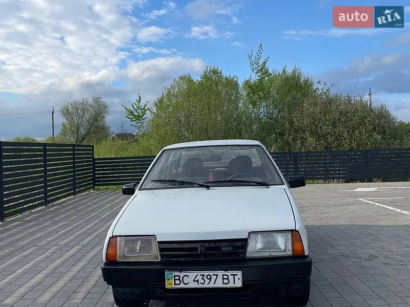ВАЗ / Lada 21099