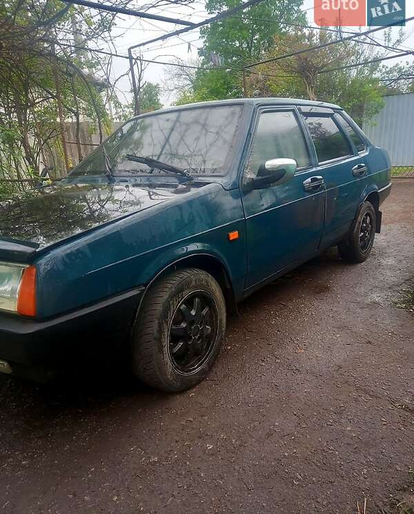Седан ВАЗ / Lada 21099 1996 в Первомайске