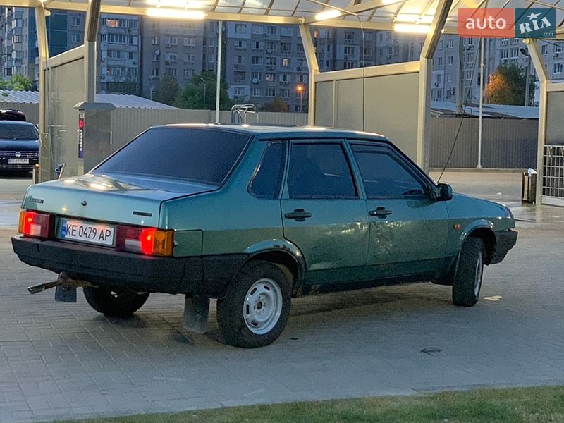 Седан ВАЗ / Lada 21099 2005 в Днепре