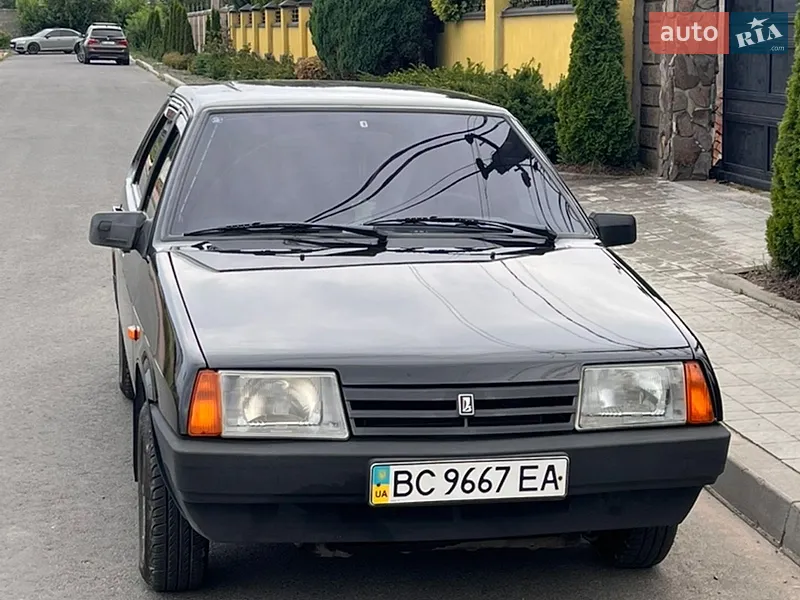 ВАЗ / Lada 21099
