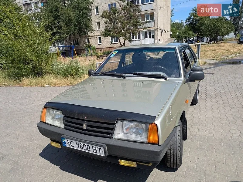 ВАЗ / Lada 21099