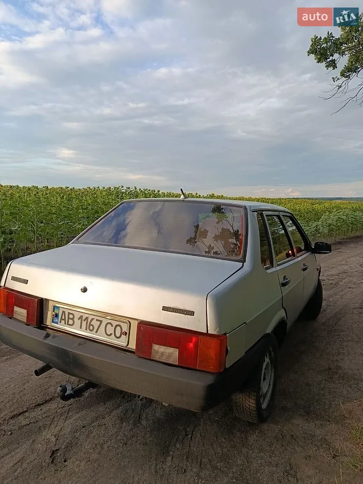 Lada 21099 photo 5