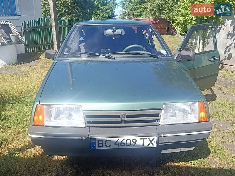 ВАЗ / Lada 21099