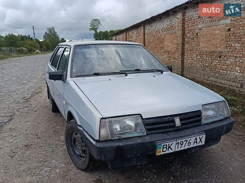 ВАЗ / Lada 21099