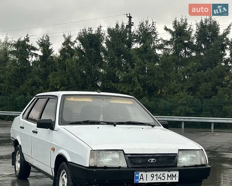 ВАЗ / Lada 21099