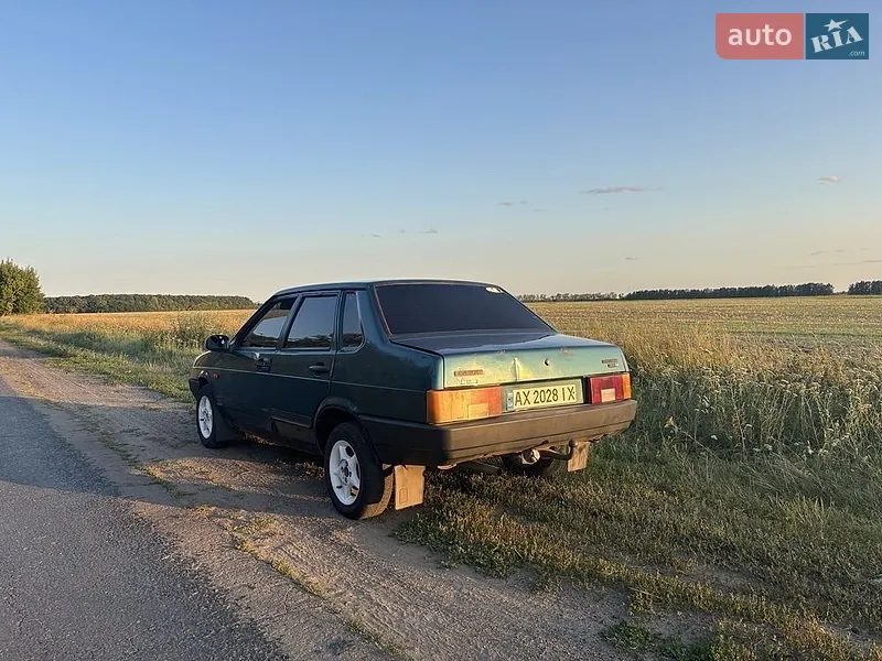 ВАЗ / Lada 21099