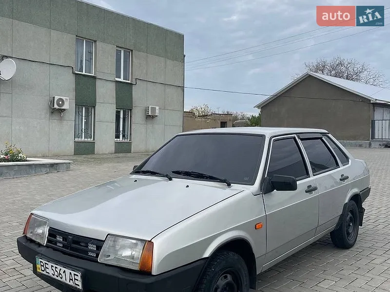 ВАЗ / Lada 21099