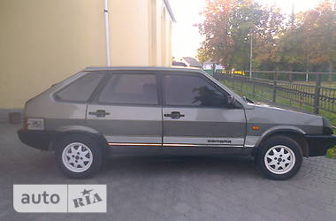 Хэтчбек ВАЗ 2109 1993 в 