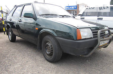 Хэтчбек ВАЗ / Lada 2109 2003 в Черкассах