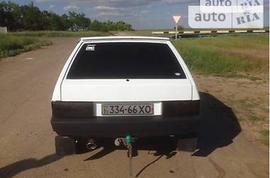 Хетчбек ВАЗ / Lada 2109 1993 в Новотроїцькому