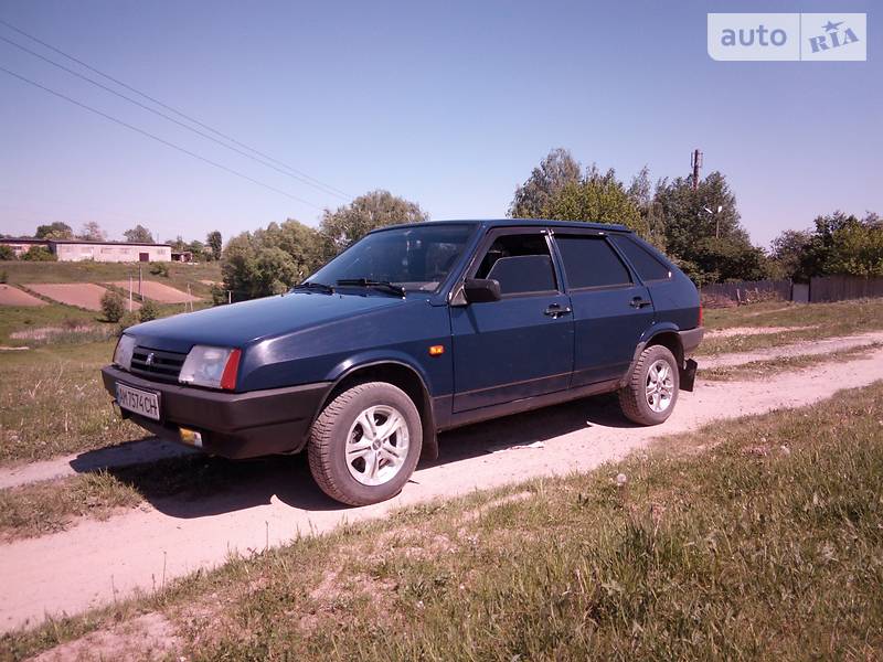 Хэтчбек ВАЗ / Lada 2109 2007 в Радомышле