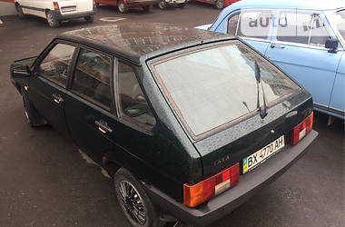 Хэтчбек ВАЗ / Lada 2109 2003 в Хмельницком