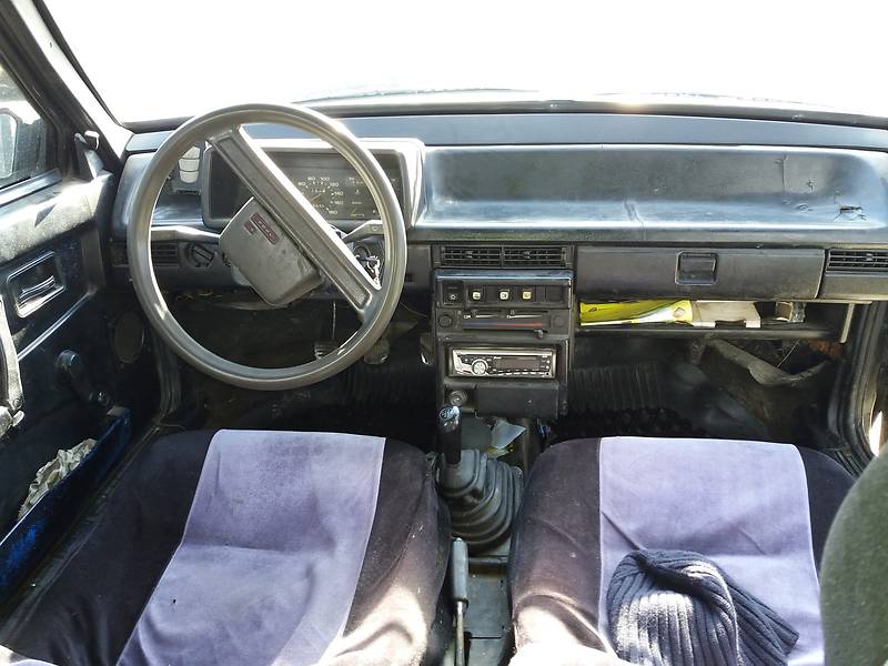 Хэтчбек ВАЗ / Lada 2109 1989 в Перемышлянах фото 7 Хэтчбек ВАЗ / Lada 2109 1989 в Перемышлянах