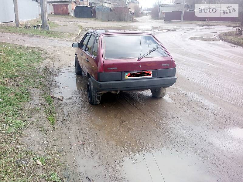 Хэтчбек ВАЗ / Lada 2109 2006 в Ивано-Франковске