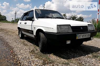 Хэтчбек ВАЗ / Lada 2109 1992 в Херсоне