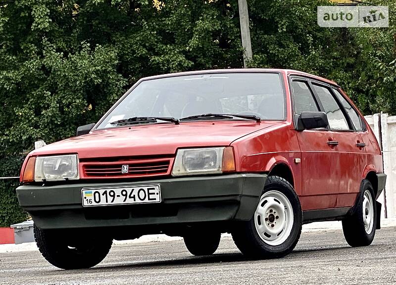 Хэтчбек ВАЗ / Lada 2109 1992 в Одессе