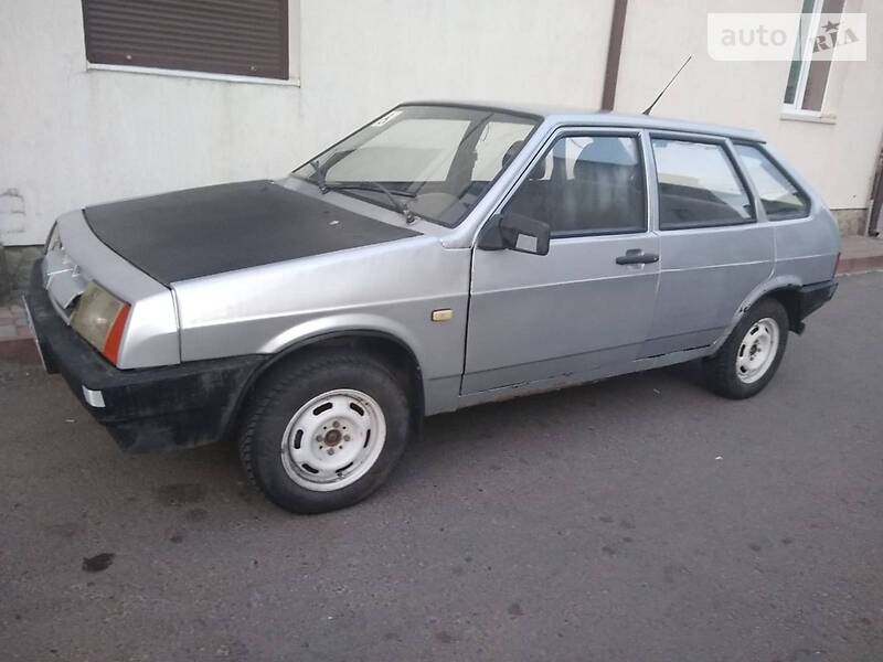 Хэтчбек ВАЗ / Lada 2109 1991 в Городке