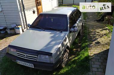 Хэтчбек ВАЗ / Lada 2109 2002 в Ивано-Франковске