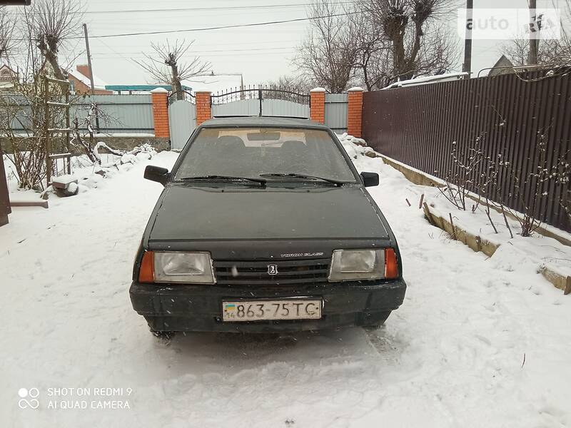 Хэтчбек ВАЗ / Lada 2109 2002 в Шепетовке