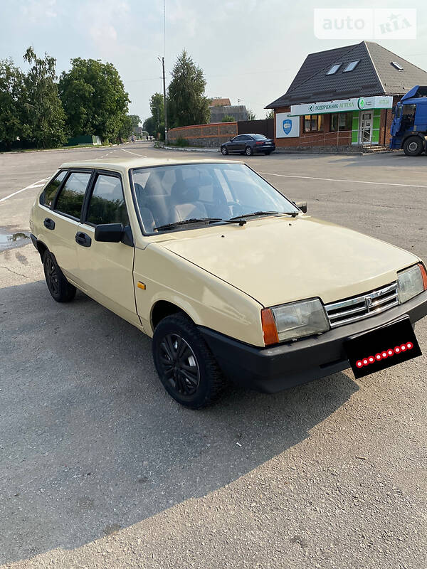 Хэтчбек ВАЗ / Lada 2109 1990 в Ракитном